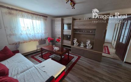 PREDAJ – Rodinný dom s altánkom – DRAHŇOV okr. Michalovce