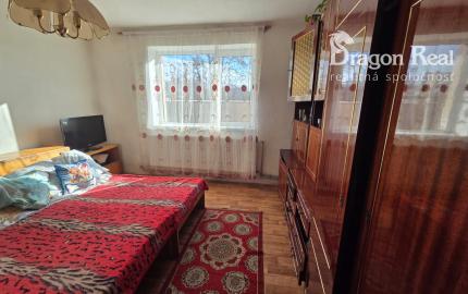 PREDAJ – Rodinný dom s altánkom – DRAHŇOV okr. Michalovce