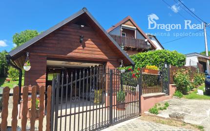 PREDAJ – Rodinný dom s garážou a altánkom – ČERVENÁ VODA okr. Sabinov