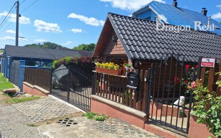 PREDAJ – Rodinný dom s garážou a altánkom – ČERVENÁ VODA okr. Sabinov