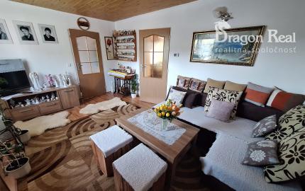 PREDAJ – Rodinný dom s garážou a altánkom – ČERVENÁ VODA okr. Sabinov