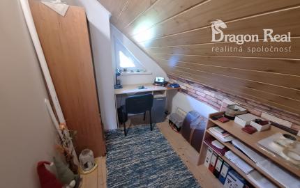 PREDAJ – Rodinný dom s garážou a altánkom – ČERVENÁ VODA okr. Sabinov