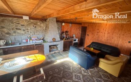 PREDAJ – Rodinná chata s 2 samostatnými jednotkami – ZEMPLÍNSKA ŠÍRAVA – Kaluža