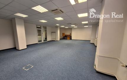 PRENÁJOM – Kancelárske priestory + školiaca miestnosť – ĽUBOTICE
