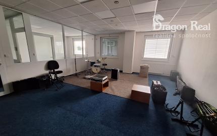 PRENÁJOM – 4 samostatné kancelárske priestory – ĽUBOTICE