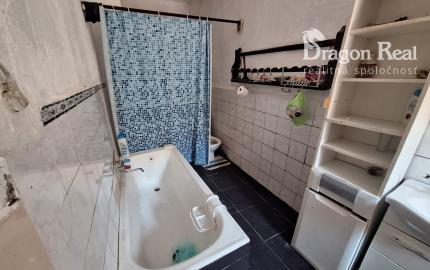 PREDAJ – Rodinný dom s veľkým pozemkom /2415m2/ – DRAHŇOV okr. Michalovce