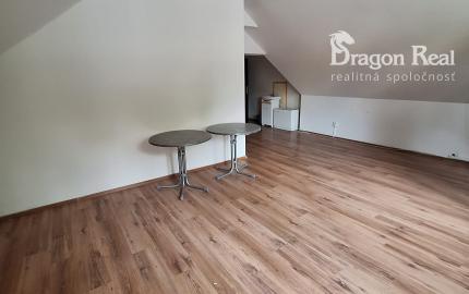 PRENÁJOM – 2x Kancelársky priestor o rozlohe 16m2 – MICHALOVCE