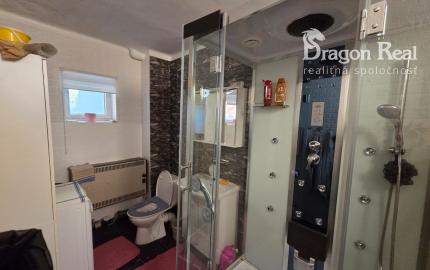 PREDAJ – 2-podlažný rodinný dom v zachovalom stave – TREBIŠOV