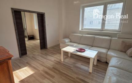 PREDAJ – 3 izbový byt v centre mesta – MICHALOVCE