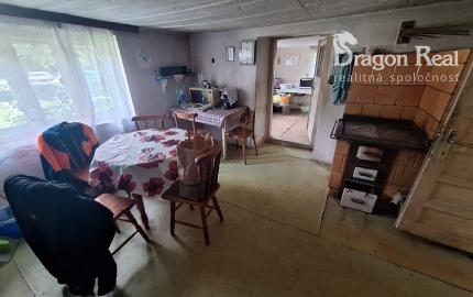 PREDAJ – Rodinný dom s drevenou chalúpkou – ĽUTINA okr.Sabinov