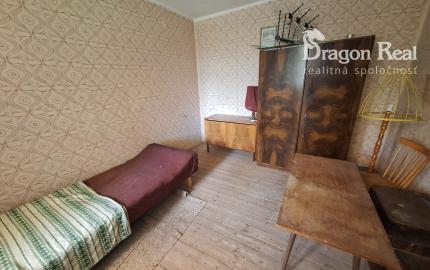 PREDAJ – Rodinný dom s drevenou chalúpkou – ĽUTINA okr.Sabinov