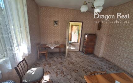 PREDAJ – Rodinný dom s drevenou chalúpkou – ĽUTINA okr.Sabinov