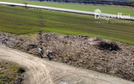 PREDAJ – Pozemok vhodný na výstavbu rodinného domu – SVINIA okr. Prešov