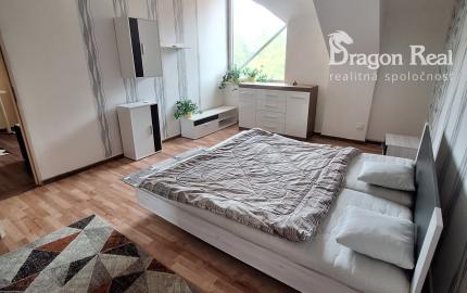 PRENÁJOM – 1.5 Izbový byt komplet zariadený – MICHALOVCE