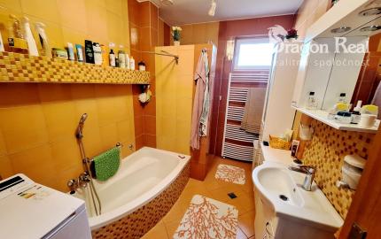 PREDAJ – Rodinný dom so záhradou a terasou – ĽUBOTICE