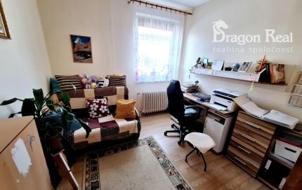 PREDAJ – Rodinný dom so záhradou a terasou – ĽUBOTICE