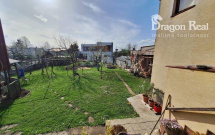 PREDAJ – Rodinný dom so záhradou a terasou – ĽUBOTICE