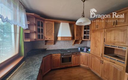PREDAJ – 3-izbový byt čiastočne zariadený – Humenné (72 m²)