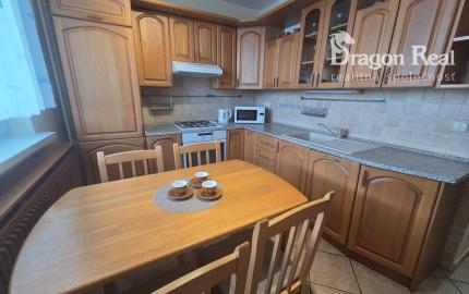 PREDAJ – 3 izbový byt po rekonštrukcii, kompletne zariadený – VRANOV NAD TOPĽOU