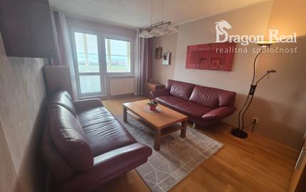 PREDAJ – 3 izbový byt po rekonštrukcii, kompletne zariadený – VRANOV NAD TOPĽOU