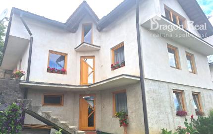 PREDAJ – Priestranný 3-podlažný rodinný dom s ovocným sadom – DUBOVICA okr. Sabinov