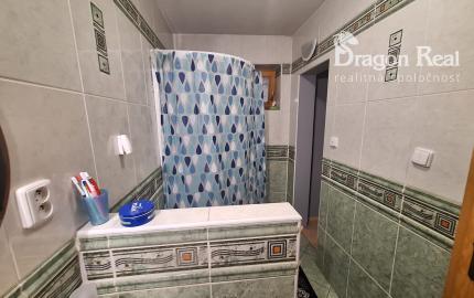 PREDAJ – Priestranný 3-podlažný rodinný dom s ovocným sadom – DUBOVICA okr. Sabinov