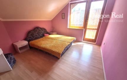 PREDAJ – Priestranný 3-podlažný rodinný dom s ovocným sadom – DUBOVICA okr. Sabinov