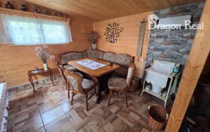 PREDAJ - Drevená chata s krásnou záhradou - MOLDAVA NAD BODVOU