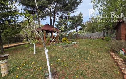 PREDAJ - Drevená chata s krásnou záhradou - MOLDAVA NAD BODVOU