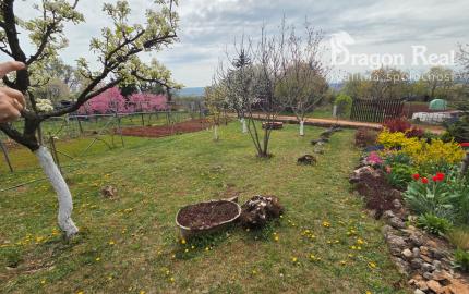 PREDAJ - Drevená chata s krásnou záhradou - MOLDAVA NAD BODVOU