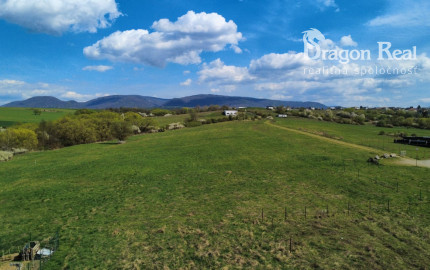 PREDAJ – investičný pozemok na budúcu výstavbu- 596 m2 – Ľubotice
