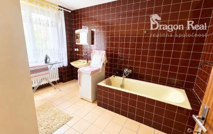 PREDAJ - 2 generačný rodinný dom / 6 izbový - HUMENNÉ