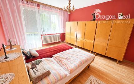 PREDAJ - 2 generačný rodinný dom / 6 izbový - HUMENNÉ