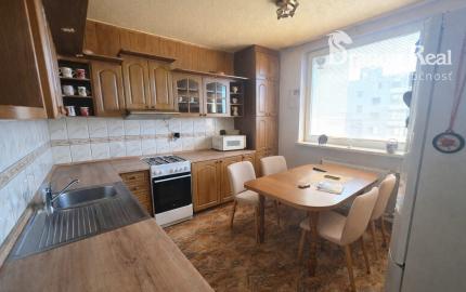 PREDAJ - 4 izbový byt o rozlohe 91m2 - HUMENNÉ