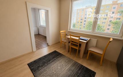 PREDAJ - 1 izbový byt s komplet zariadením - MICHALOVCE