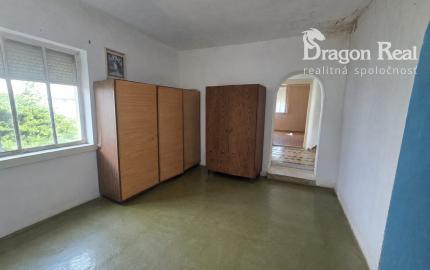 PREDAJ - Rodinný dom v pôvodnom stave - ZEMPLÍNSKA ŠIROKÁ okr. Michalovce