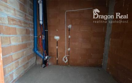 PREDAJ - Novostavba 3 izbového apartmánu - HORKA - Zemplínska Šírava