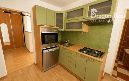 PREDAJ - 2 izbový byt s balkónom - MICHALOVCE - Nad Laborcom