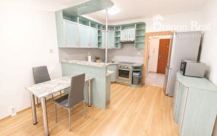PREDAJ - 3 izbový byt s 3 balkónmi - PREŠOV