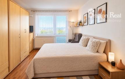 PREDAJ - Klimatizovaný 2 izbový byt s balkónom - MICHALOVCE