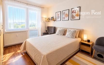 PREDAJ - Klimatizovaný 2 izbový byt s balkónom - MICHALOVCE