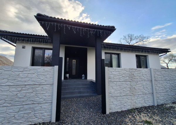 PREDAJ – 5 izbová novostavba bungalov – okr. SOBRANCE