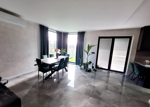 PREDAJ – 5 izbová novostavba bungalov – okr. SOBRANCE