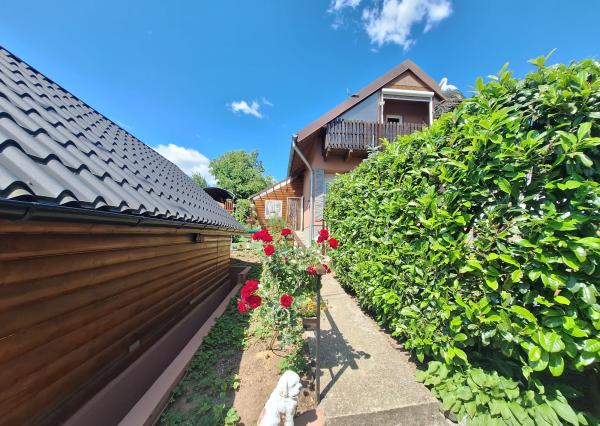 PREDAJ – Rodinný dom s garážou a altánkom – ČERVENÁ VODA okr. Sabinov