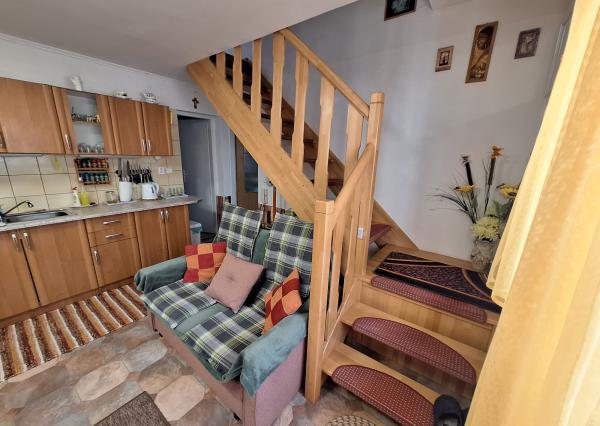 PREDAJ – Rodinný dom s garážou a altánkom – ČERVENÁ VODA okr. Sabinov