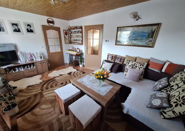 PREDAJ – Rodinný dom s garážou a altánkom – ČERVENÁ VODA okr. Sabinov