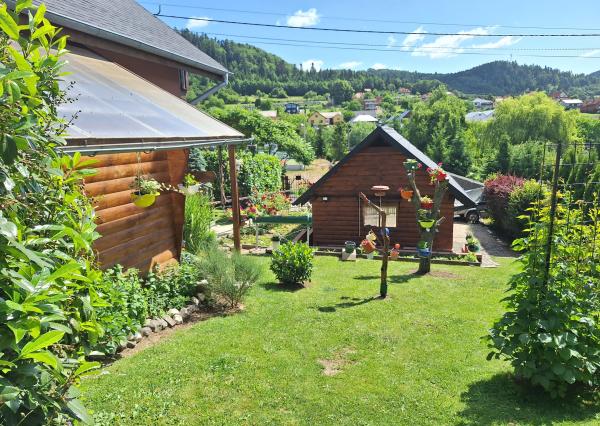 PREDAJ – Rodinný dom s garážou a altánkom – ČERVENÁ VODA okr. Sabinov