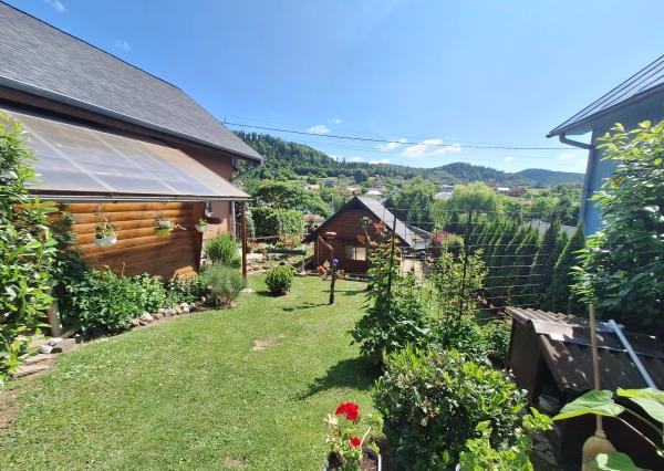 PREDAJ – Rodinný dom s garážou a altánkom – ČERVENÁ VODA okr. Sabinov