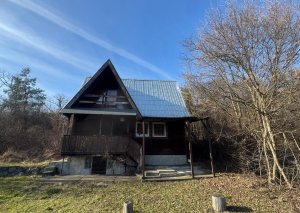 PREDAJ – Rodinná chata s 2 samostatnými jednotkami – ZEMPLÍNSKA ŠÍRAVA – Kaluža