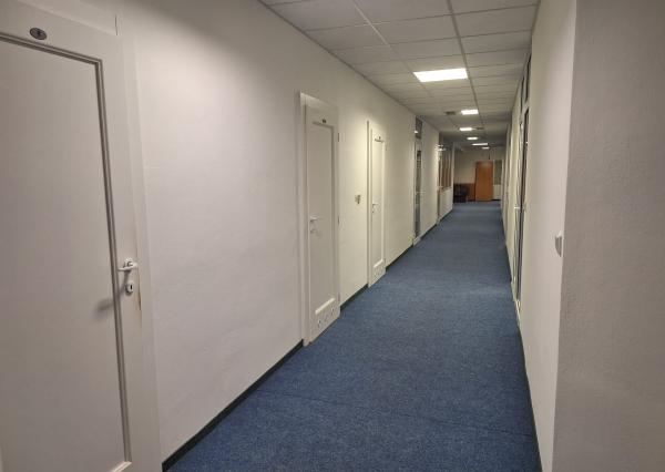 PRENÁJOM – Kancelárske priestory + školiaca miestnosť – ĽUBOTICE